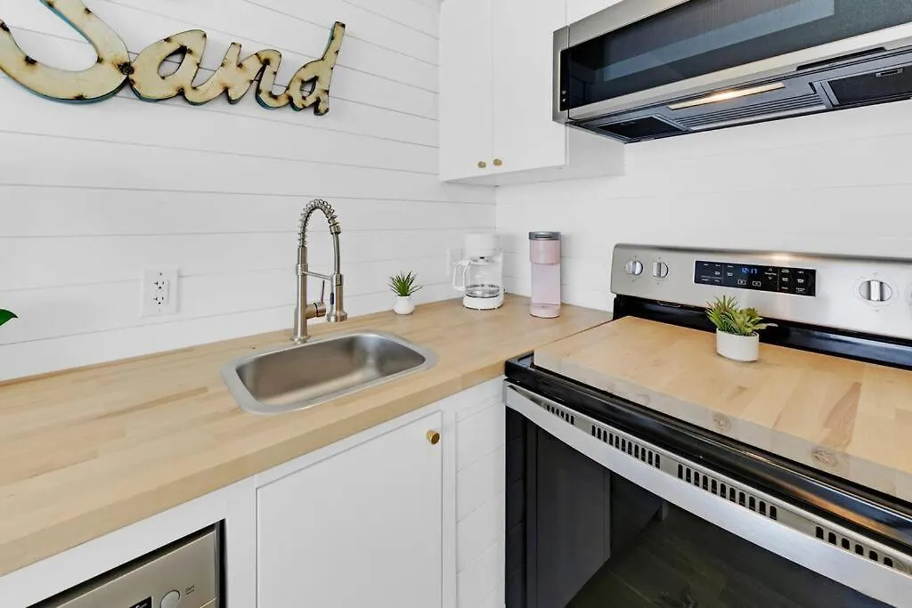 Beachfront Studio #1112 At Majestic Panama City Beach Appartement